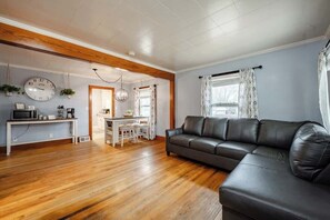 TV - City Slicker | 2BR 1 BA Home I Fire Pit (Lansing)