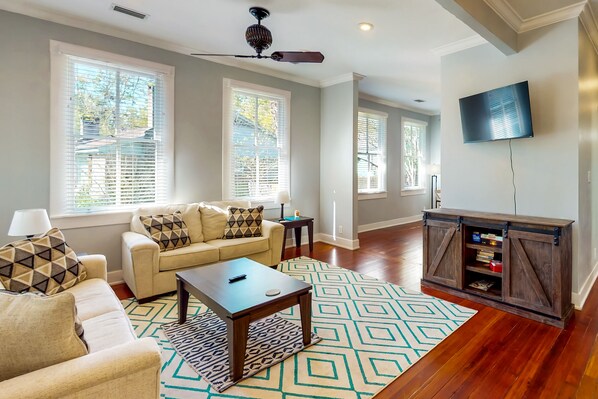 Smart-TV, Bücher, Musikbibliothek