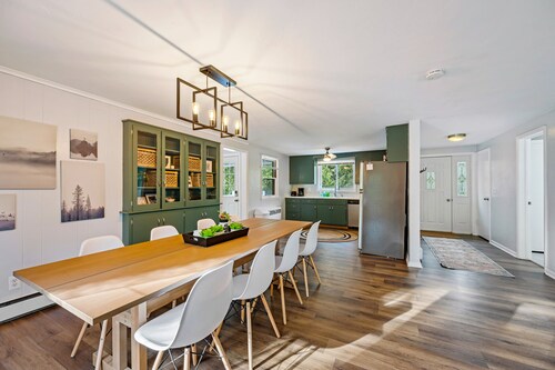 Cozy, Quiet and Peaceful Bailey's Harbor home: Close to Everything Door County!