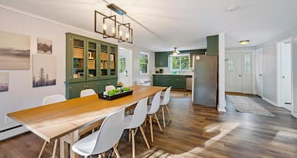 Cozy, Quiet and Peaceful Bailey's Harbor home: Close to Everything Door County!