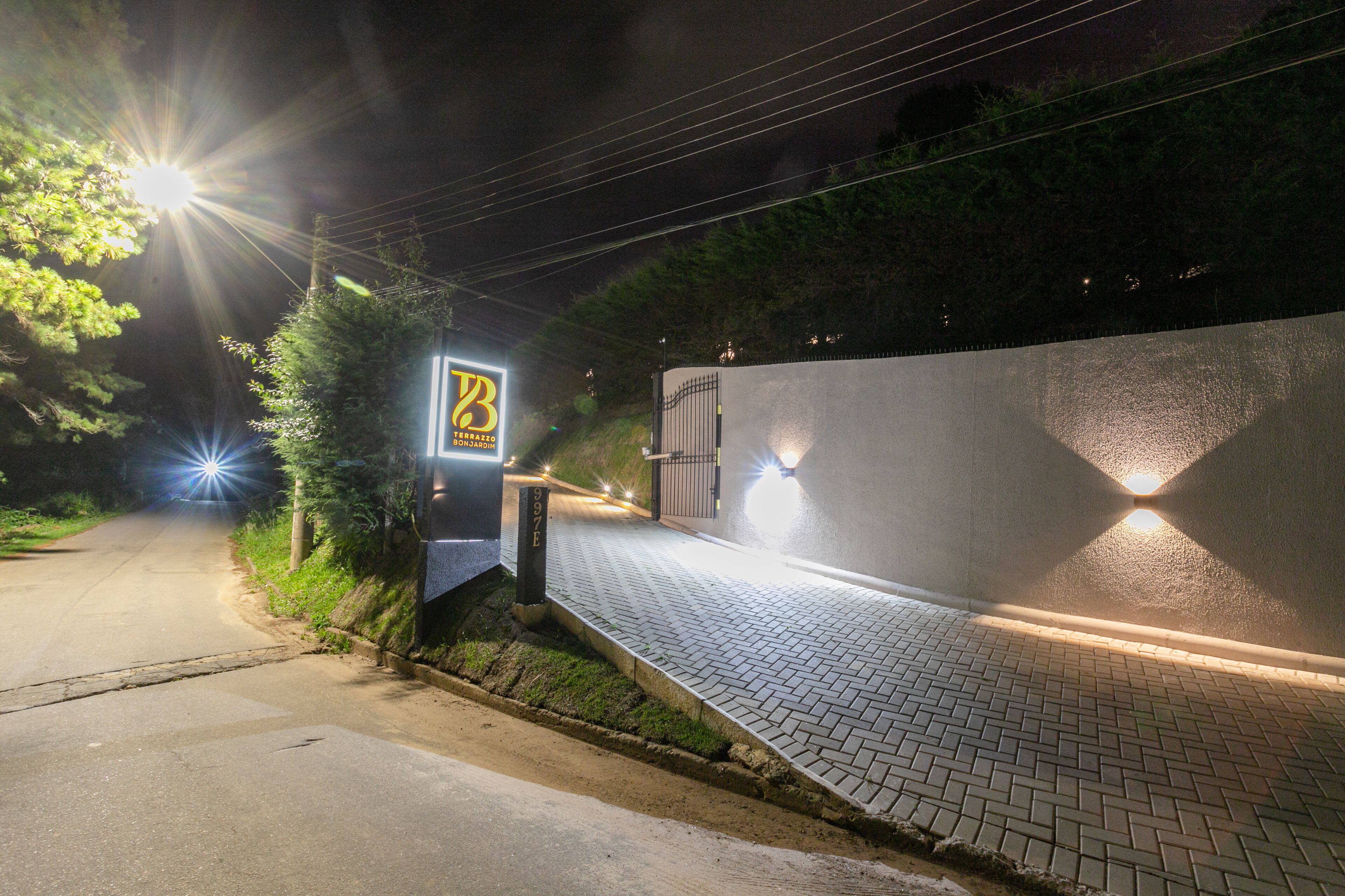 مدخل المنشأة