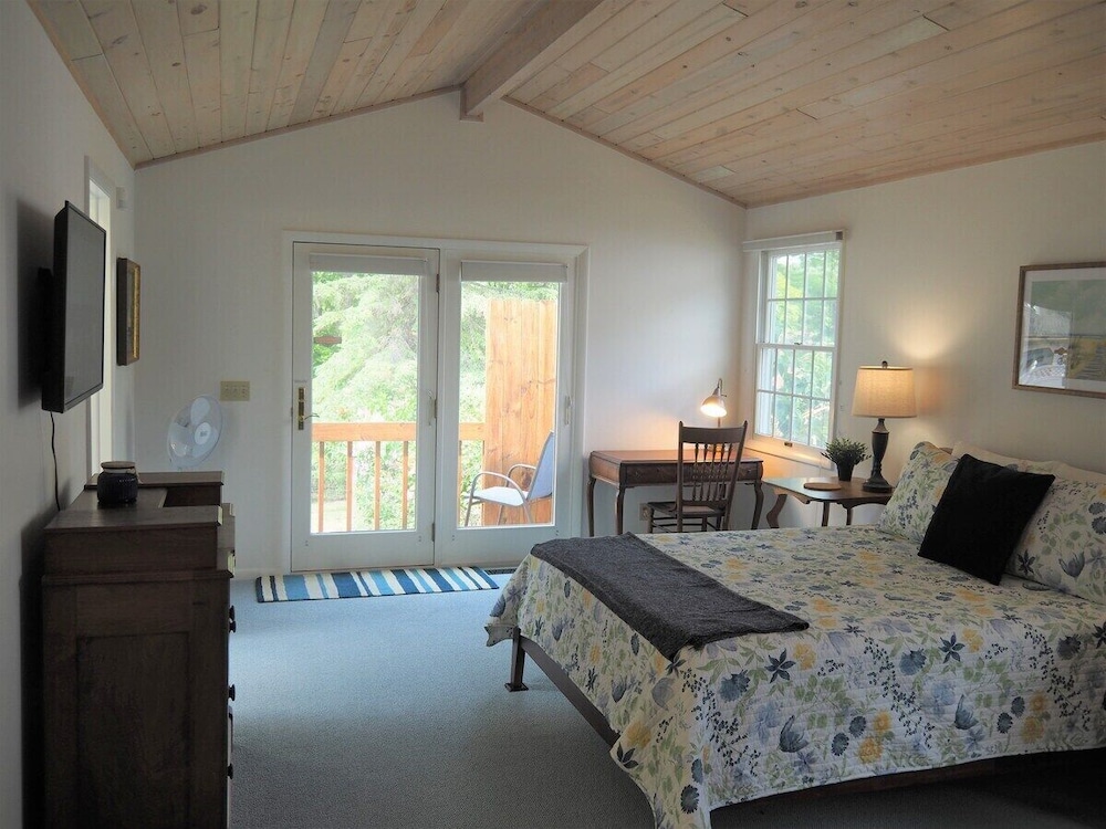 New! Latitude Adjustment II Simply Frankfort Vrbo