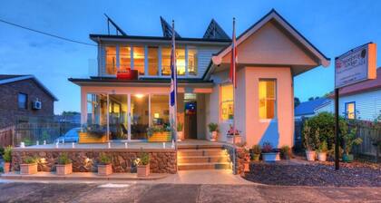 The Dannebrog Lodge Room 5