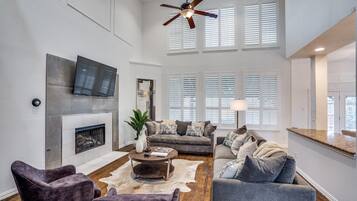 TV connectée, cheminée