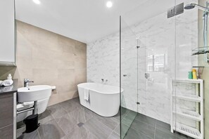 Apartment | Capsule