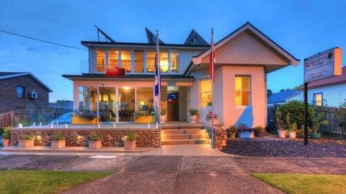 Have a Tasmanian adventure—beautiful scenery/plenty of room options