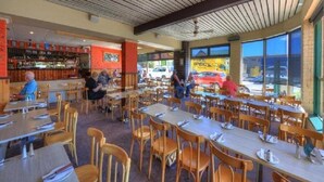 Dining - The Dannebrog Lodge Room 9 (Devonport)