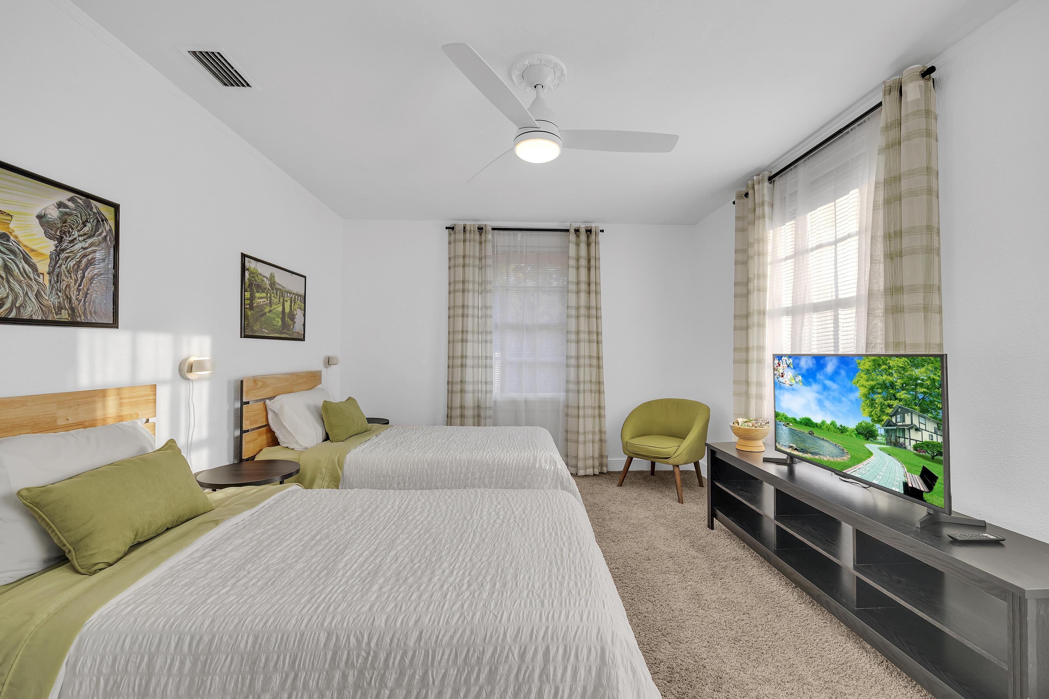 2 多间卧室、办公桌、熨斗/熨衣板、WiFi