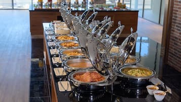 Daily buffet breakfast for a fee