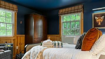 3 Schlafzimmer, Schreibtisch, Bügeleisen/Bügelbrett, Reisekinderbett