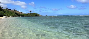 Old Hawaii at its best Molokai Wavecrest Resort with Ocean and West Maui views
