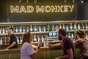 Bar (on property) - Mad Monkey Hanoi - Hostel (Hanoi)