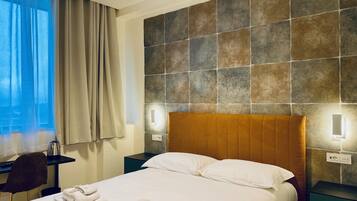 Egyptian cotton sheets, premium bedding, down duvets, pillow-top beds