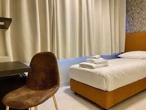 Comfort eenpersoonskamer | Lakens van Egyptisch katoen, luxe beddengoed, donsdekens