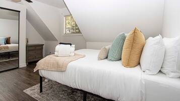 3 habitaciones, tabla de planchar con plancha, cuna de viaje y wifi