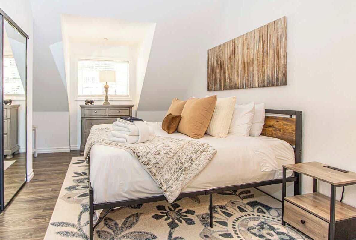 3 bedrooms, iron/ironing board, travel crib, WiFi