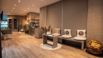 Couples treatment room(s), steam room, body treatments