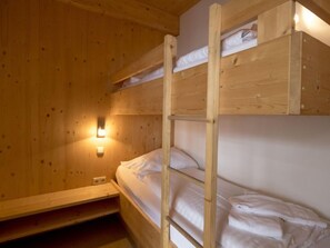 5 bedrooms, Internet