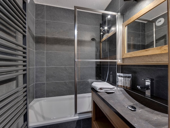 Hair dryer, towels