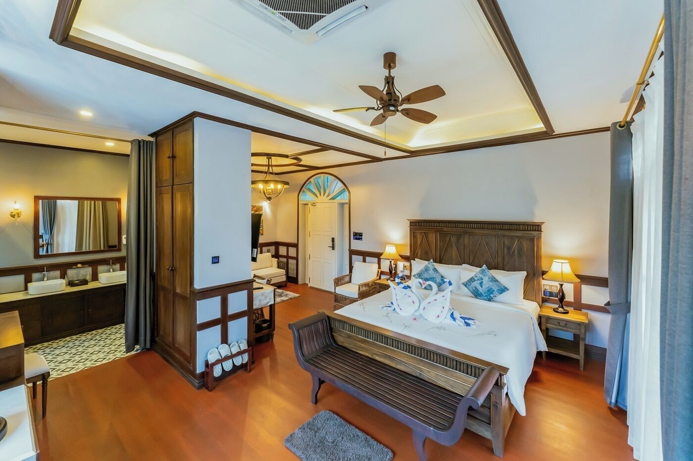 Habitación, no fumadores | Minibar, caja fuerte, escritorio y wifi gratis