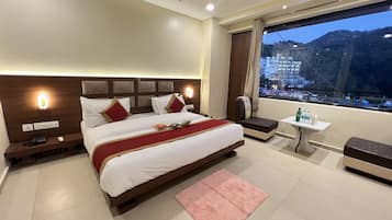 Habitación doble superior | Ropa de cama de alta calidad y wifi gratis