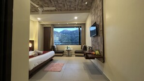 Kamar Double Premium | Pemandangan balkon