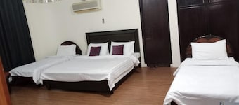 Premier Lodge