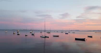 Villa south facing-Private heated pool-Beach-English TV-2 King size-Wi-Fi