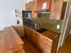 Kühlschrank, Mikrowelle