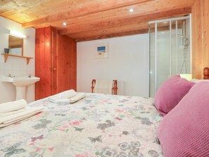 3 bedrooms, iron/ironing board, travel cot, free WiFi - The Cottage Mount Douglas Farm (Carbis Bay)