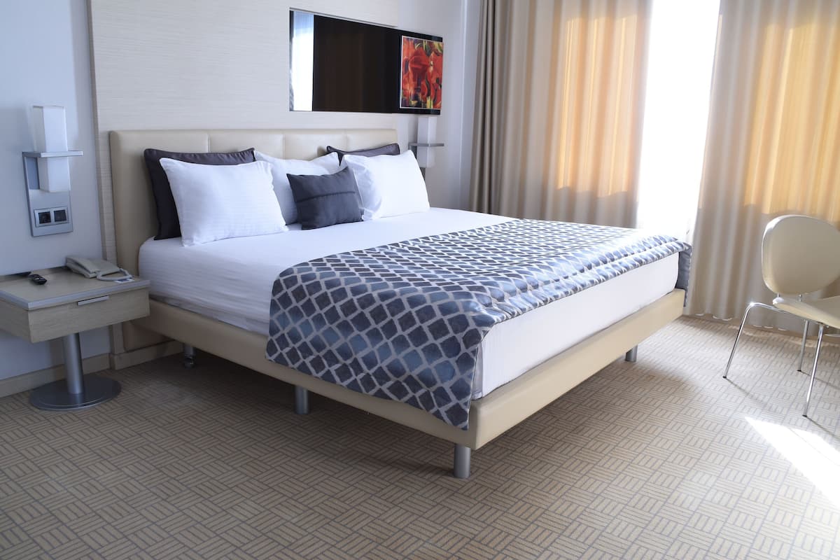 Een minibar, gratis babybedden, extra bedden, gratis wifi