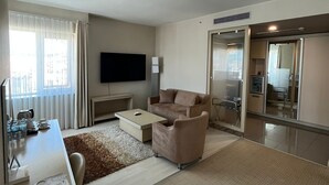 ميني بار وأسرّة أطفال/رضّع (مجانًا) وأسرّة قابلة للطي وواي فاي مجانًا