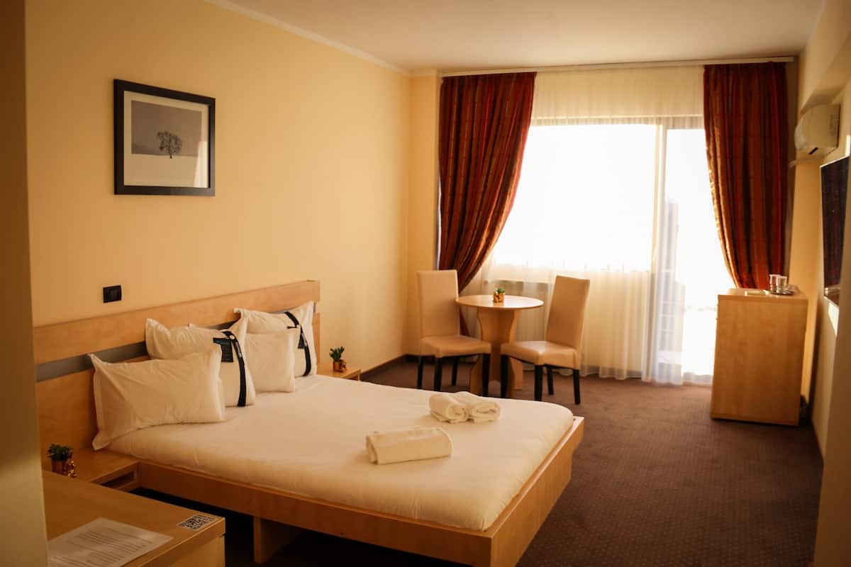 City Double Room, 1 Queen Bed, Balcony, City View | Egyptian cotton sheets, premium bedding, memory foam beds, minibar