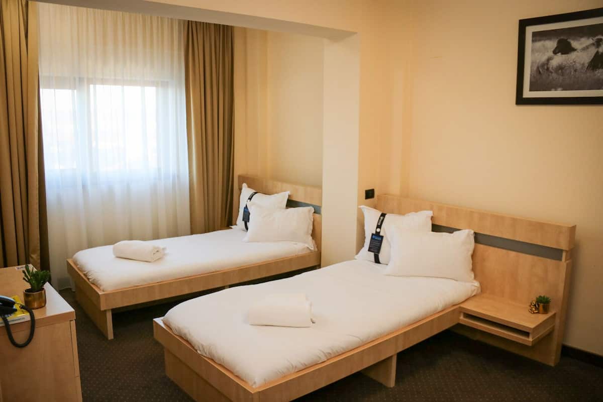 City Twin Room, City View | Egyptian cotton sheets, premium bedding, memory foam beds, minibar