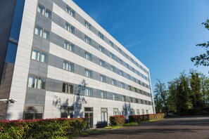 Mặt tiền nơi lưu trú