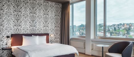 Suite Standard | Literie hypoallergénique, coffres-forts dans les chambres, bureau