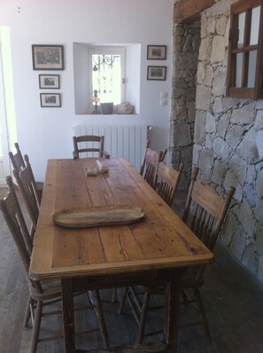 تناول الطعام