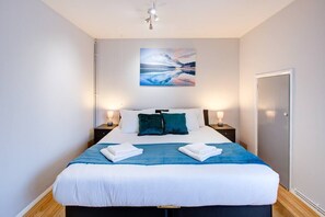 Iron/ironing board, free WiFi, bed sheets