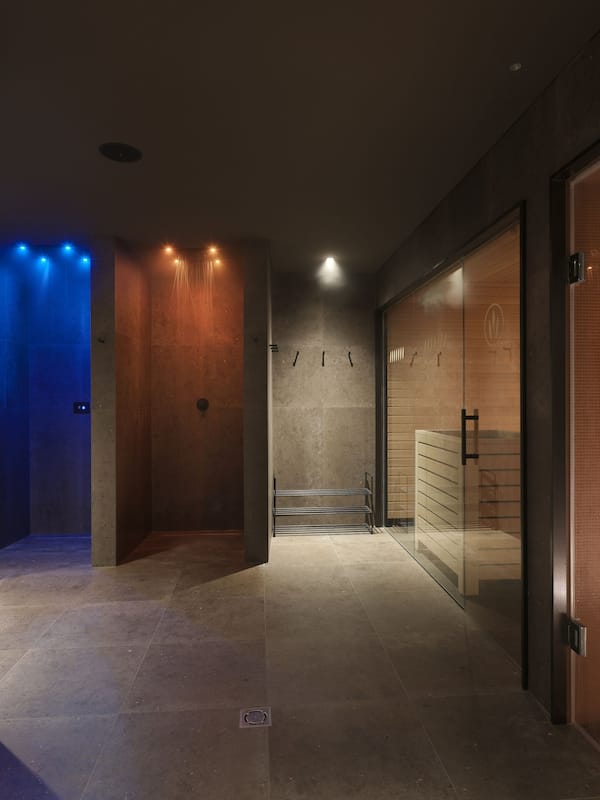 Sauna, hot tub, steam room, body treatments, deep-tissue massages