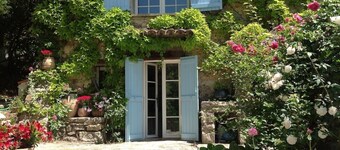 6: Wonderful old farmhouse 5 minutes from the medieval village of Seillans.