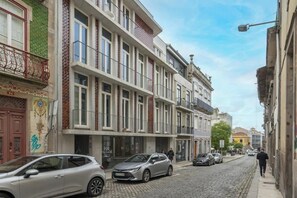 Exterior - Elegant Lovely Flat w/ Balcony by HostWise (Porto)