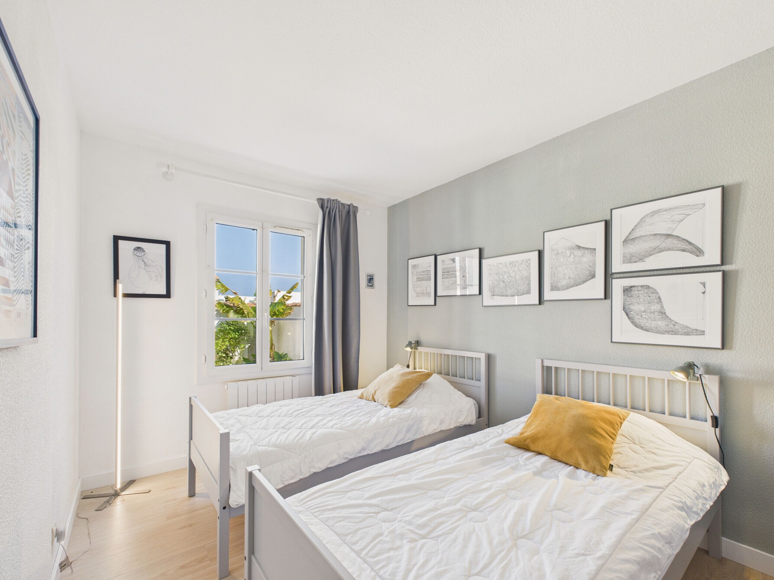 3 slaapkamers, een strijkplank/strijkijzer, gratis wifi