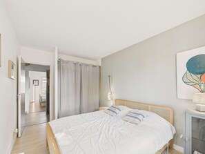 3 chambres, fer et planche à repasser, Wi-Fi gratuit