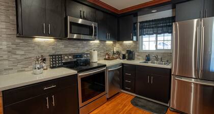 LuxoStays| Sleep 14! Spacious 6BR Nr Napa(10 Bed)