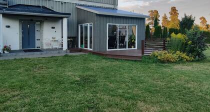 Luxury and comfortable upstairs 130 m2 "Central"