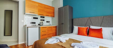Standard Apartment | Egyptian cotton sheets, premium bedding, desk, soundproofing