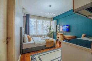 Executive Apartment | Egyptian cotton sheets, premium bedding, individually decorated - Wonder Suites (Istanbul)