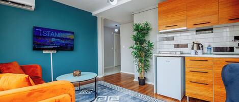 Deluxe Suite | Living area