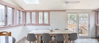 NEW Spacious 5 bedrooms with Public Lake & Beach Access and Kayak!