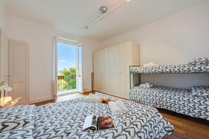 Family House, Multiple Bedrooms, Mountainside (Mila Bike with wi-fi) - Mila Bike With Wi-fi (Premeno)